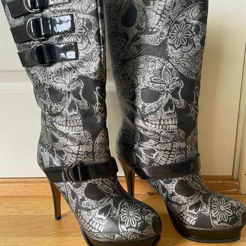 Iron Fist high heels boots