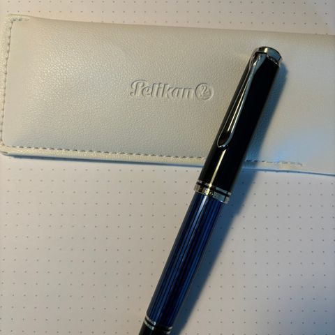 Fyllepenn: Pelikan M805