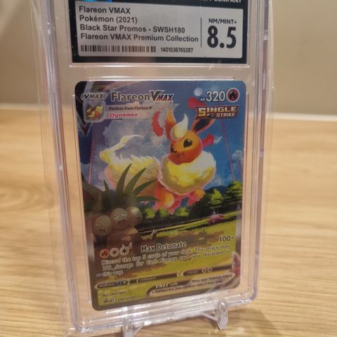 Flareon VMAX - CGC 8.5 - SWSH180