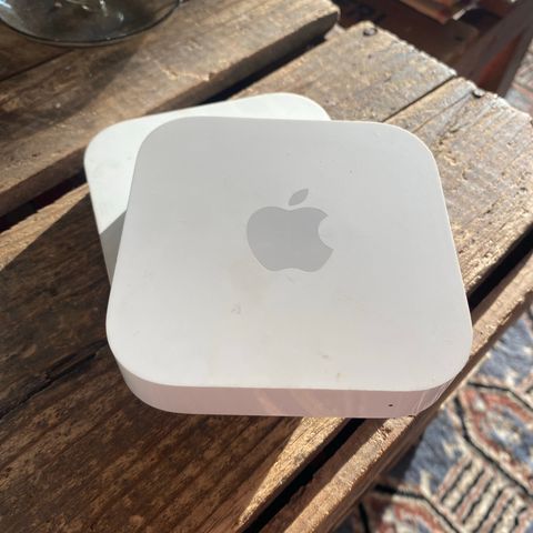 2 Apple AirPort Express (2. gen)