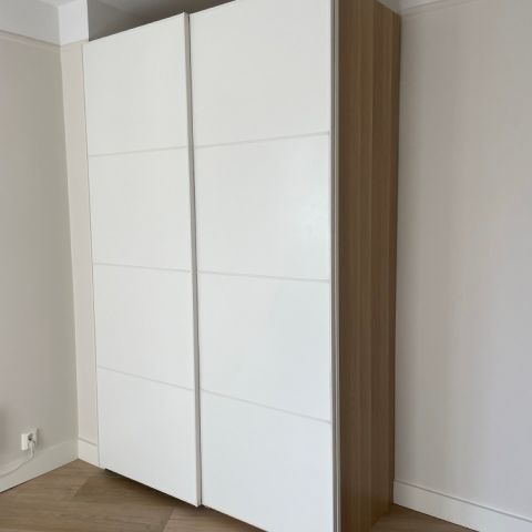 Ikea Pax skyvedørsgarderobe