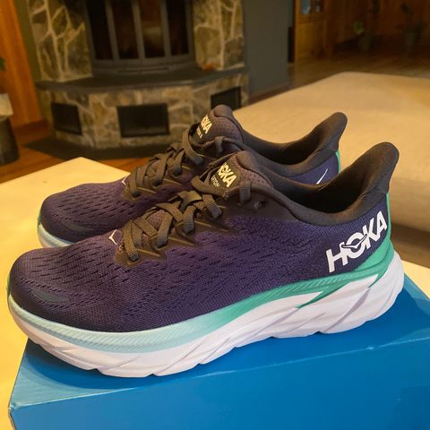 Nye Hoka Clifton 8