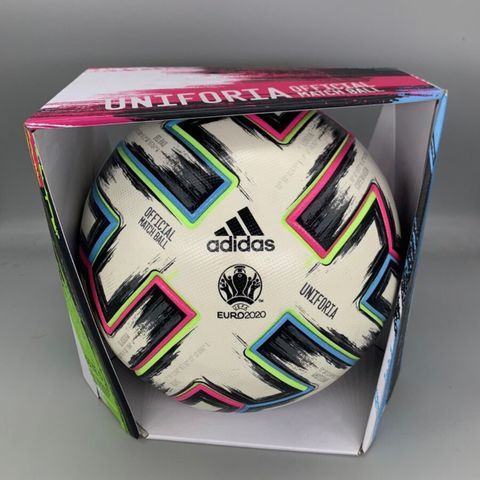 Adidas Uniforia Pro Matchball EM 2020 ønsket kjøt