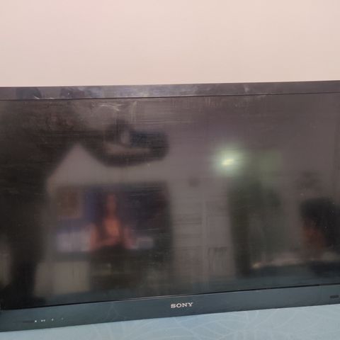 Sony Bravia TV 40 inch approx for sell, not a smart TV