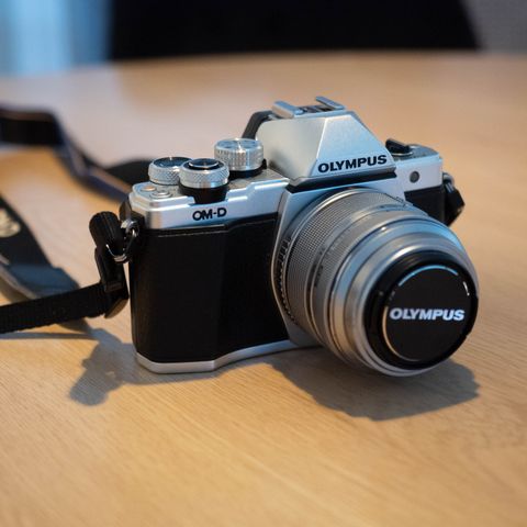 Olympus OM-D EM-10 Mk II