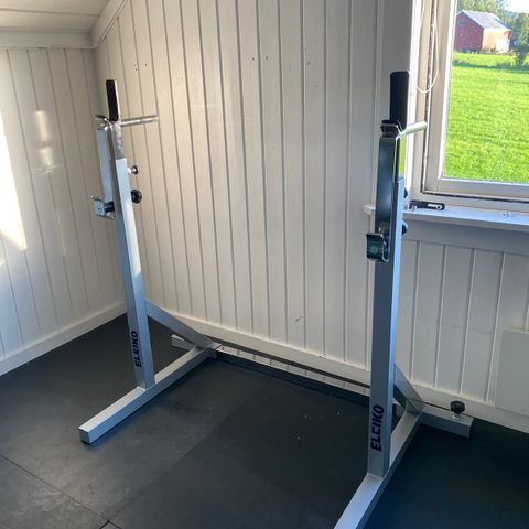 Lite brukt Eleiko squat rack - Nypris ca. 15.000 kr!!