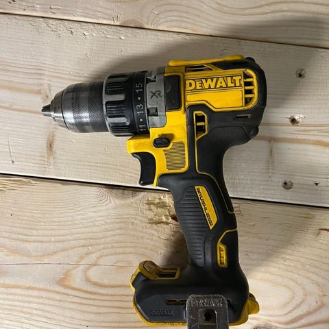 Dewalt skrumaskin