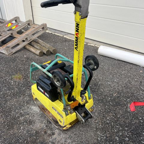 Ammann avp2220