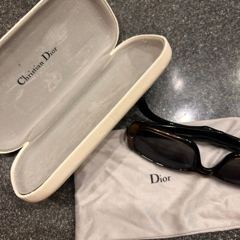 Solbriller fra Dior