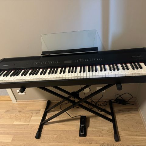 Roland FP-80 SuperNATURAL Digital Piano/keyboard