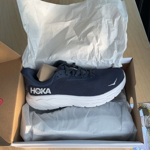 Hoka Arahi 7 (Herre)