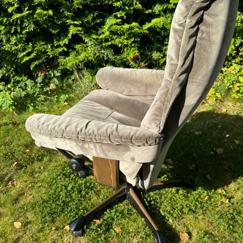 Original Stressless kontor-lenestol selges