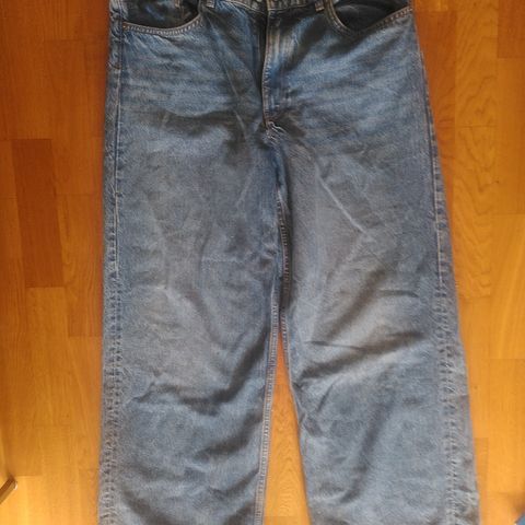 Jeans fra Monki og Arket