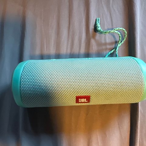 Jbl flip 4