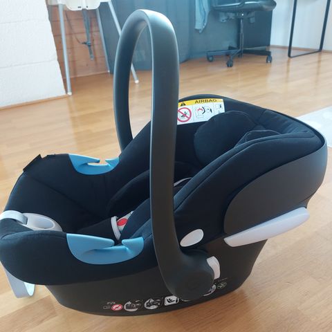 Cybex silver aton baby Bilstol.