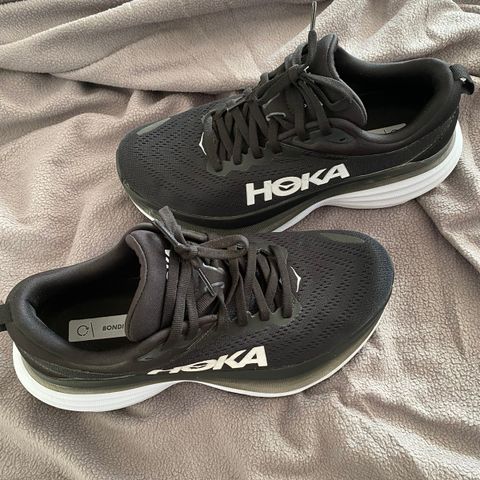 Hoka women Bondi 8 wide str 40