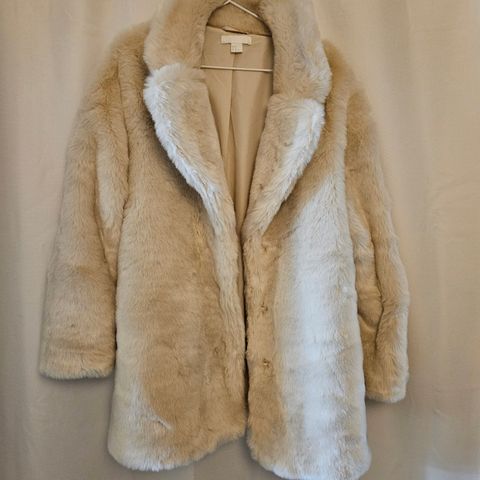 Dritkul oversized supermyk faux fur pelskåpe