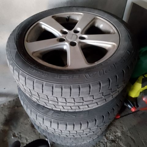 Piggfrie vinterdekk på 16" Subaru felger 5x100