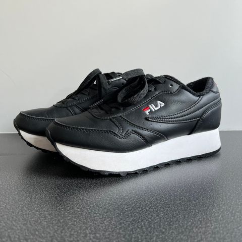 FILA sko