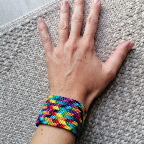 Handmade armbånd, Regnbue