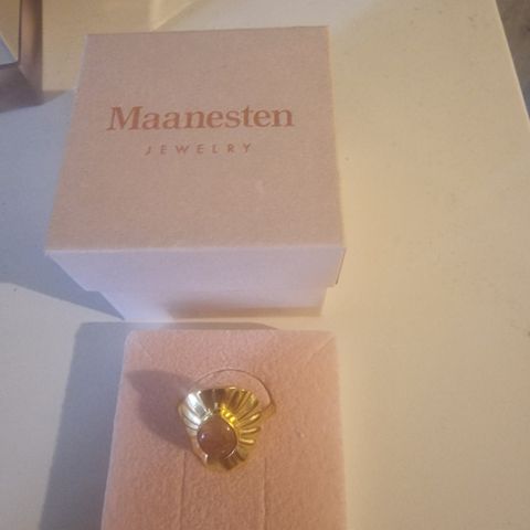 Månestein ring