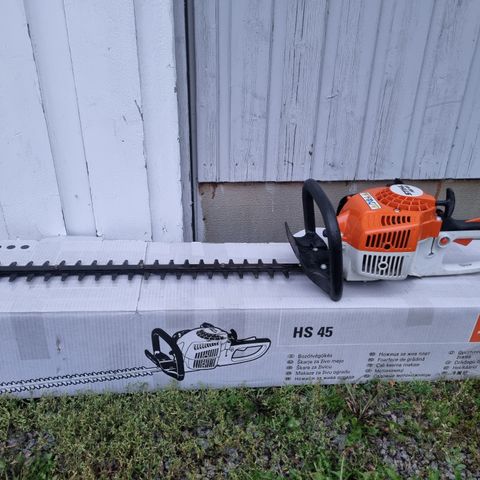 Stihl HS45 bensindrevet hekksaks