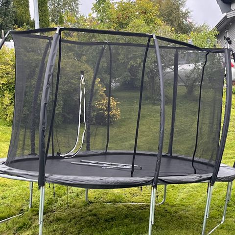 Trampoline