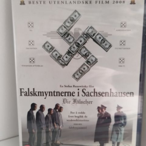 Falskmynterne i Sachsenhausen (Die Fälschner), uåpnet eksemplar