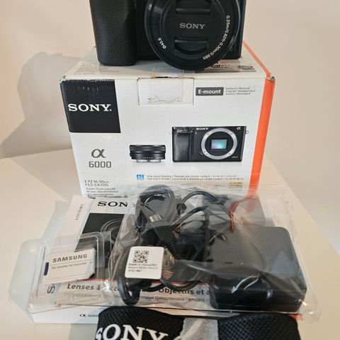 Sony a6000 Med PZ 16-50 OSS - Kun 120 Bilder Tatt - Strøkent