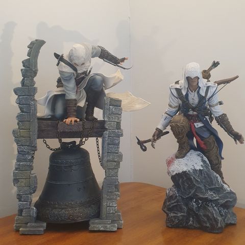 Assassins creed figurer og tilbehør