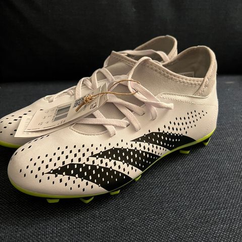 Adidas predator accuracy fotballsko str 38 (kunstgress)