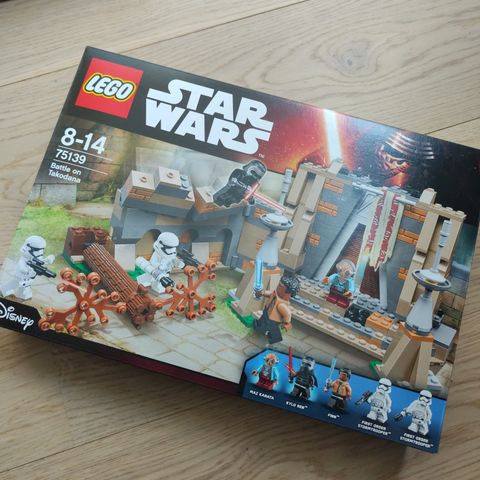 Helt nytt LEGO Star Wars sett 75139 Battle on Takodana