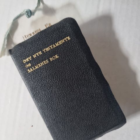 Det nye testamente og Salmenes bok (1950)