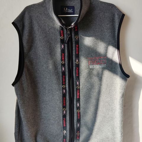 L Peak Performance vest - fleece