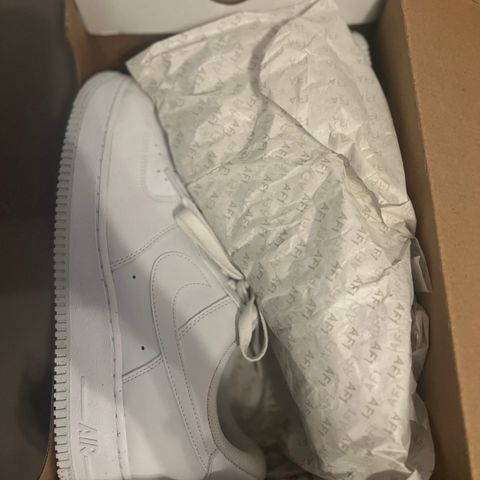 nike airforce 1 selges