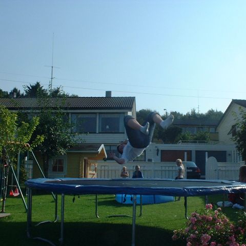 Trampoline