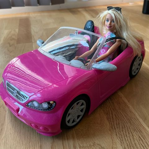 Barbiebil med dukke