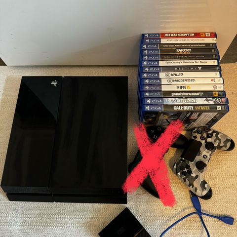 PlayStation 4 + kontroll og spill