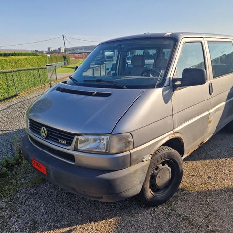 VW T4 2.5 TDI ACV Selges i deler. (1998)