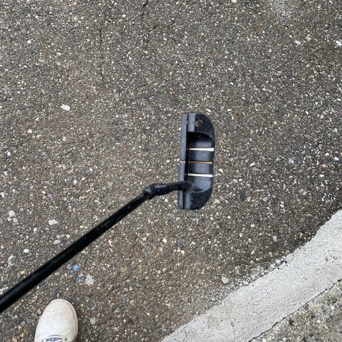 Golf putter