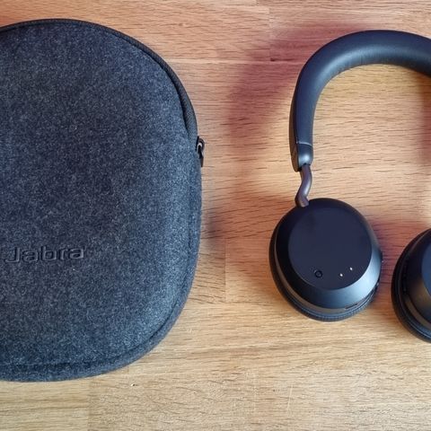 Jabra Evolve2 75