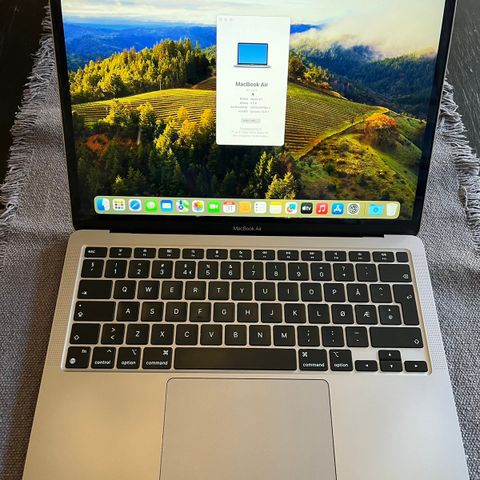 MacBook M1 2020 modell til 6750,-