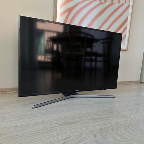 Samsung 40" 4K UHD Smart TV