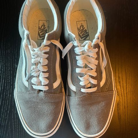 Vans str 44