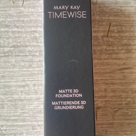 Mary Kay Matte 3D Foundation