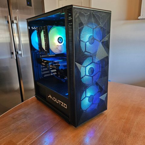 Gaming PC m/ RTX 4070, i5 12400F, 32GB RAM, 1TB M.2