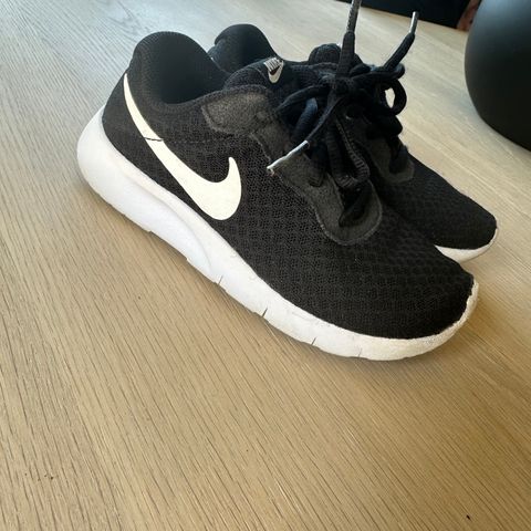 Nike str 28,5