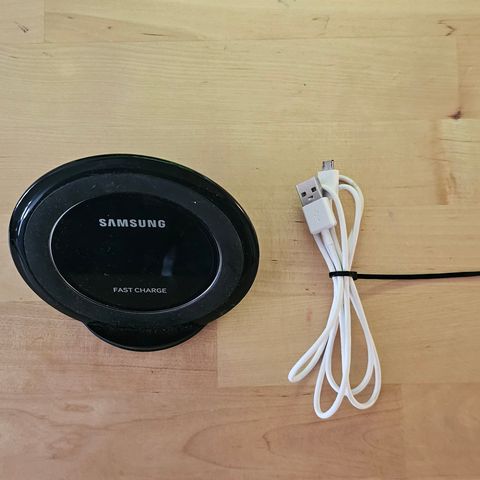 Samsung EP-NG930 Fast Wireless Charging Stand - Black