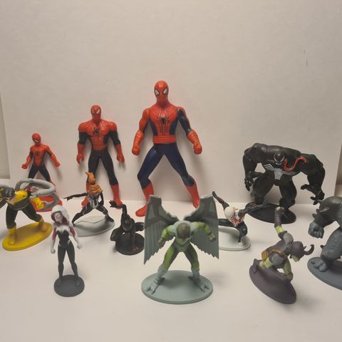 Diverse Marvel Spider-Man Samlefigurer - Venom, Miles Morales og Mange Flere