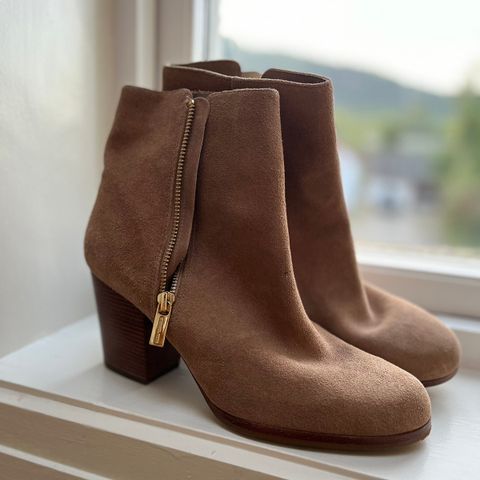 Støvletter suede 39